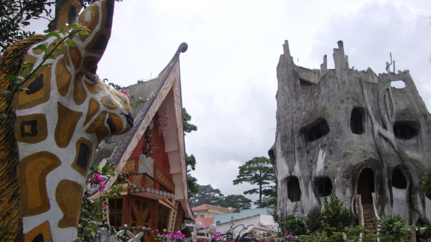 Weirdest Vietnamese places through the eyes of a foreigner